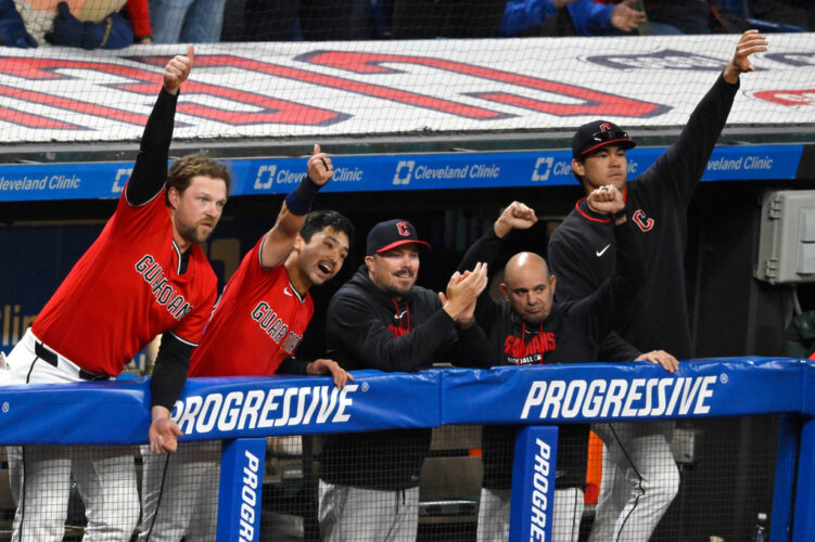 DeLauter’s triple helps Guardians best Houston late